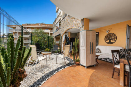 a2e2667bc7e7c4cf4e7c3bf1c1caf375 - 3