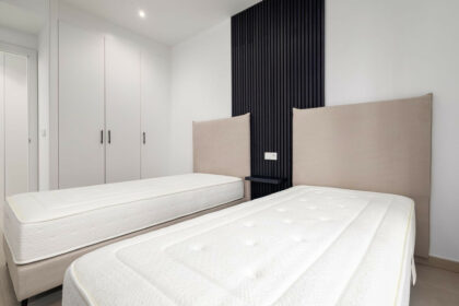 a2e481ec18354cccb64a14541f8184b2 - 19