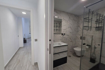 a3824951136c3d9afdfe2ec59712700a - 10