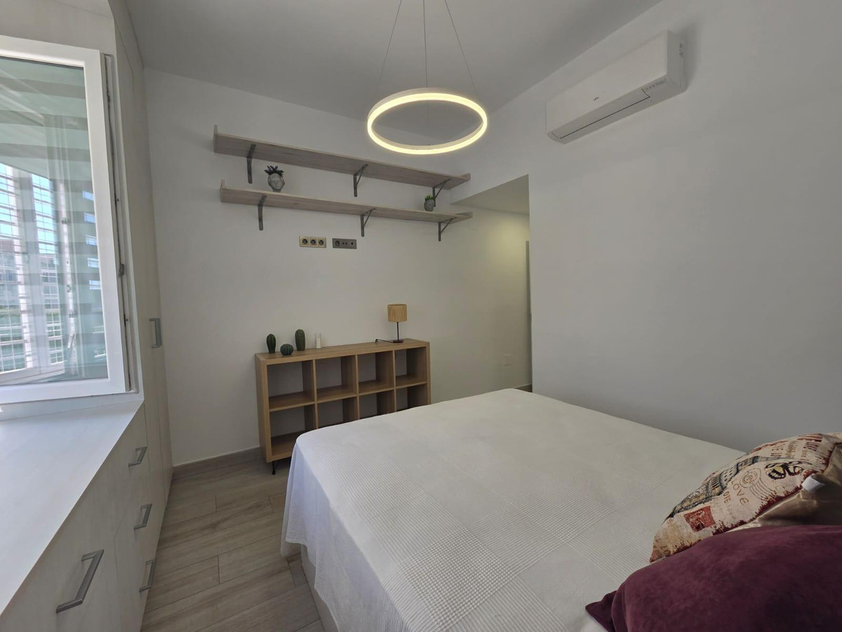 a3824951136c3d9afdfe2ec59712700a - 12