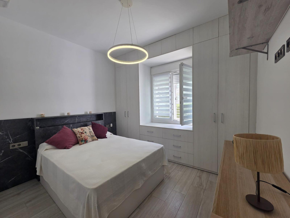 a3824951136c3d9afdfe2ec59712700a - 13