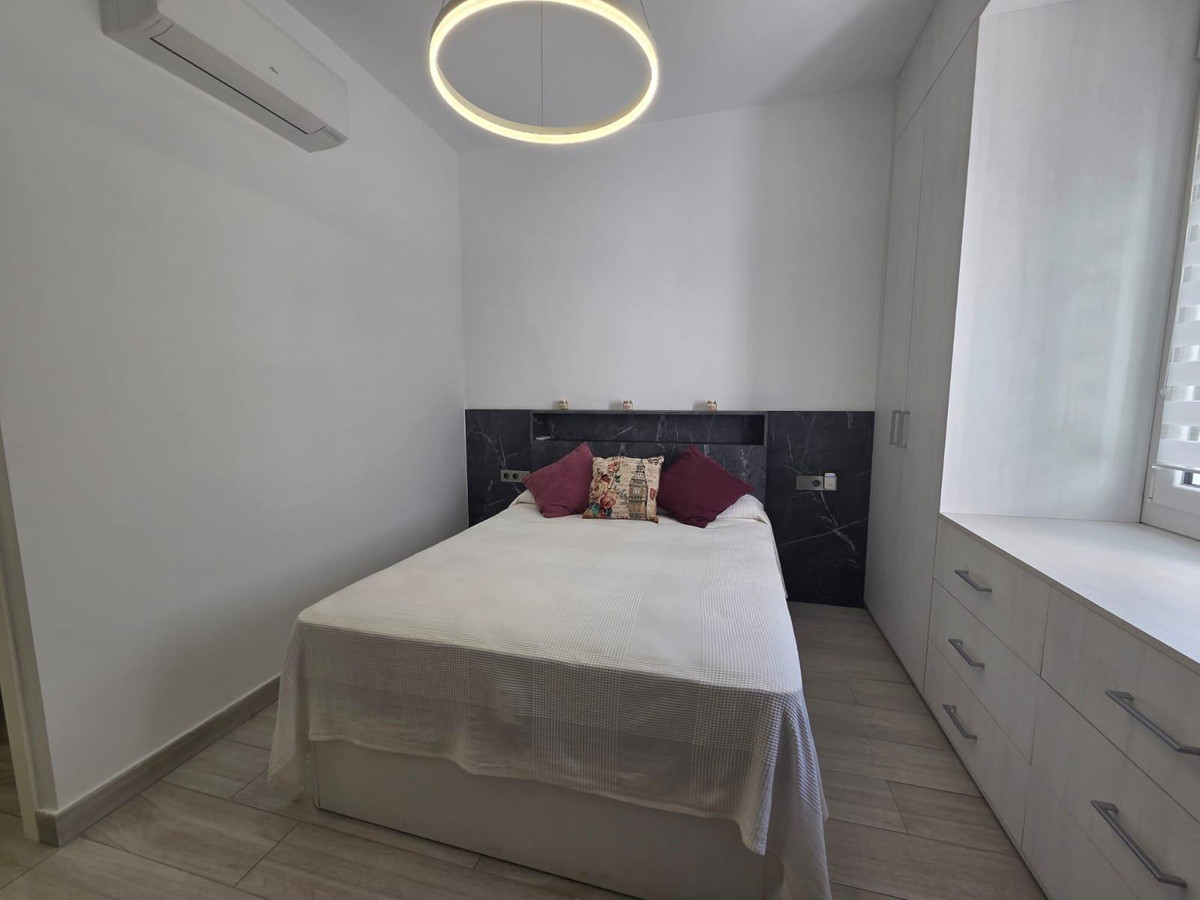 a3824951136c3d9afdfe2ec59712700a - 14