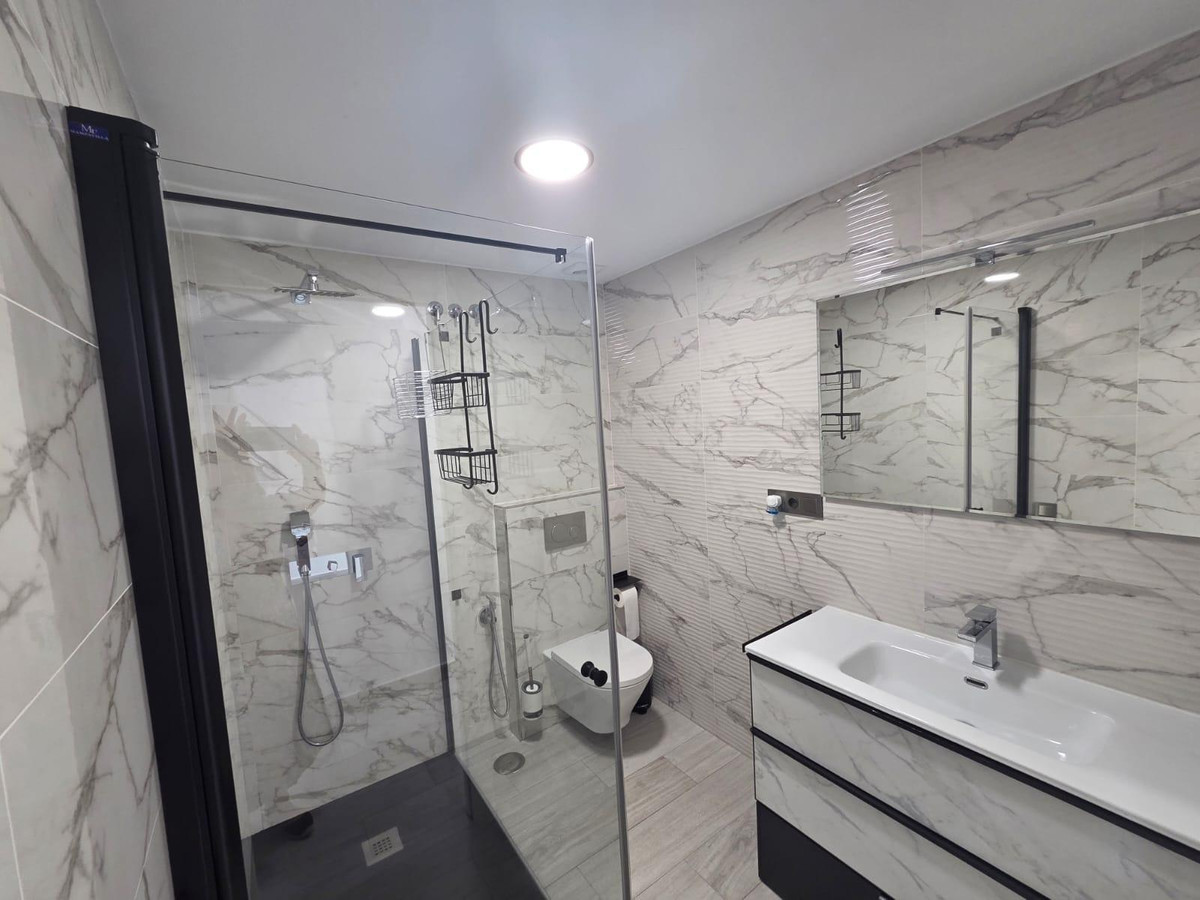 a3824951136c3d9afdfe2ec59712700a - 17