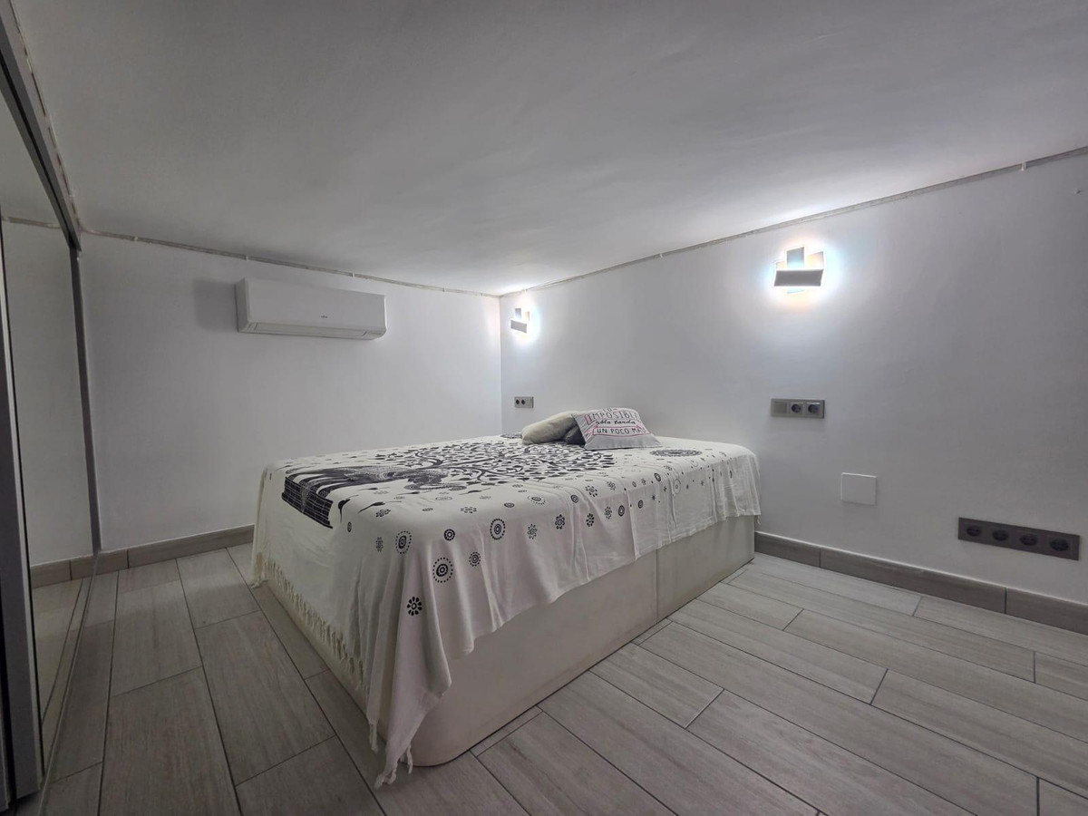 a3824951136c3d9afdfe2ec59712700a - 21