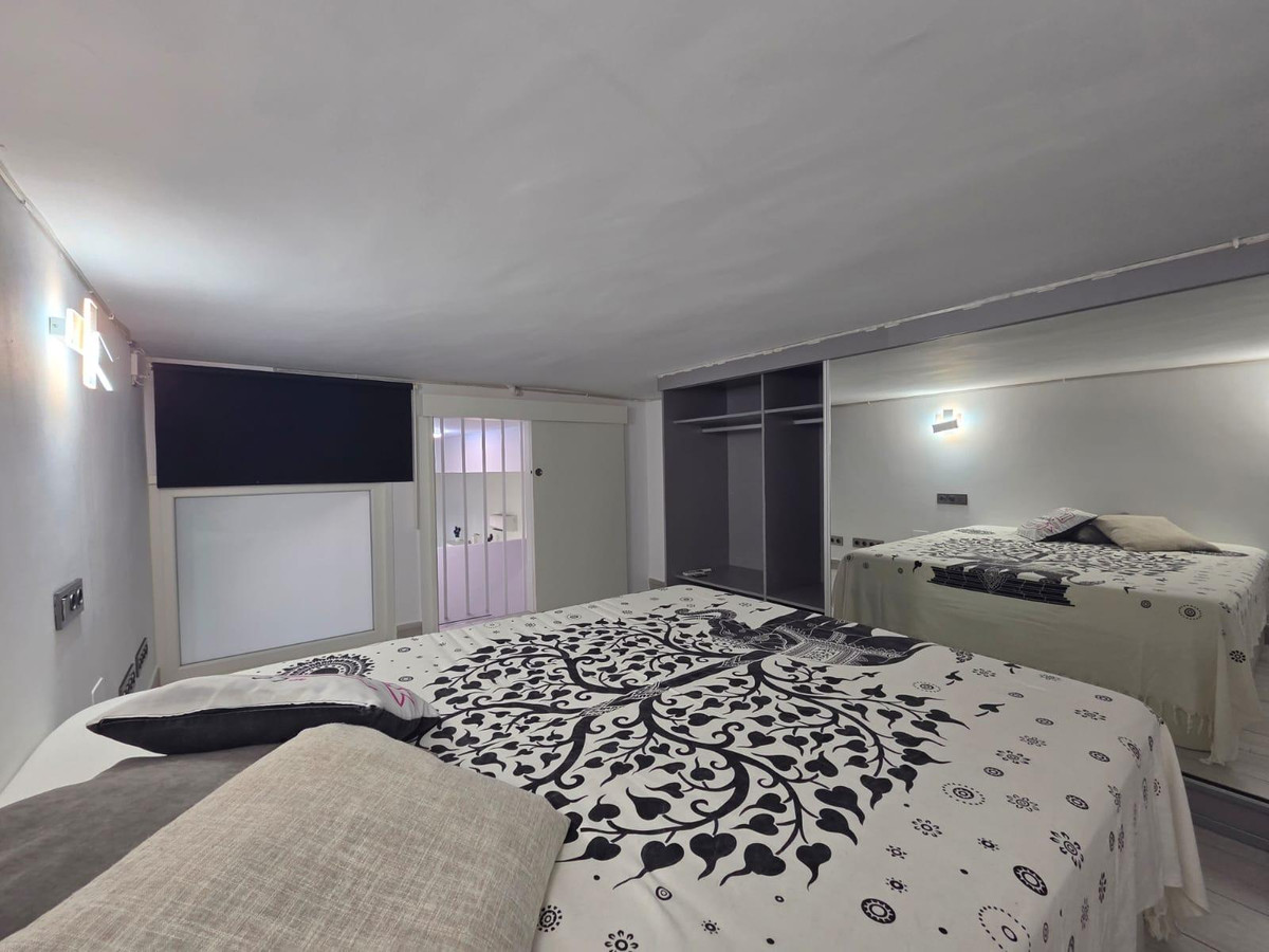 a3824951136c3d9afdfe2ec59712700a - 22