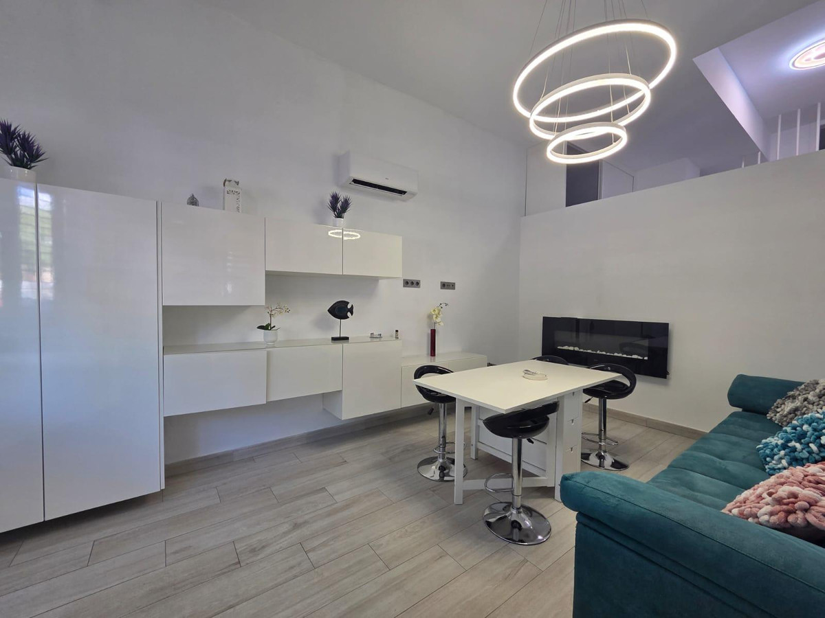 a3824951136c3d9afdfe2ec59712700a - 23