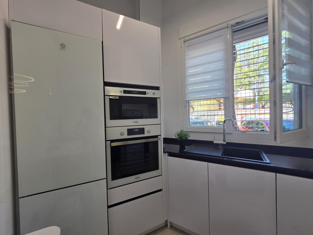 a3824951136c3d9afdfe2ec59712700a - 4