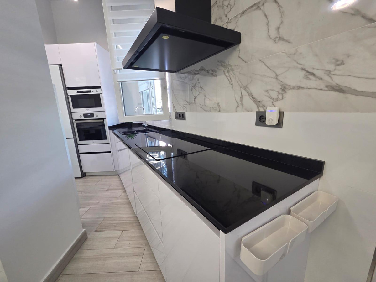 a3824951136c3d9afdfe2ec59712700a - 5