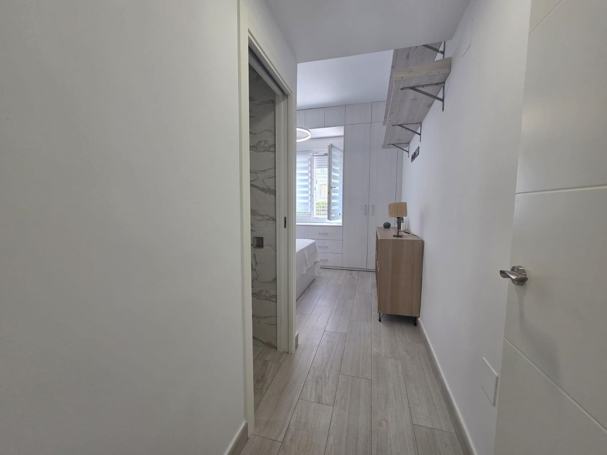 a3824951136c3d9afdfe2ec59712700a - 7