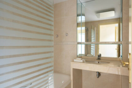 a3db2a39794e81479aaa00db62098869 - 13