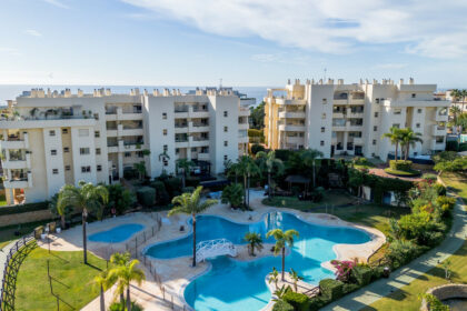 a3db2a39794e81479aaa00db62098869 - 19