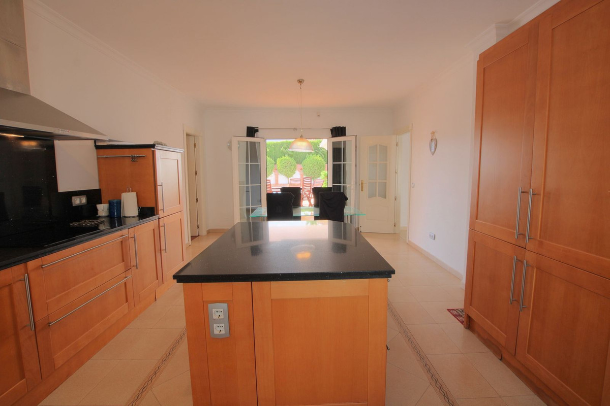 a3f5262561c64294bb1fd6924d90a166 - 17