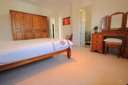 a3f5262561c64294bb1fd6924d90a166 - 24