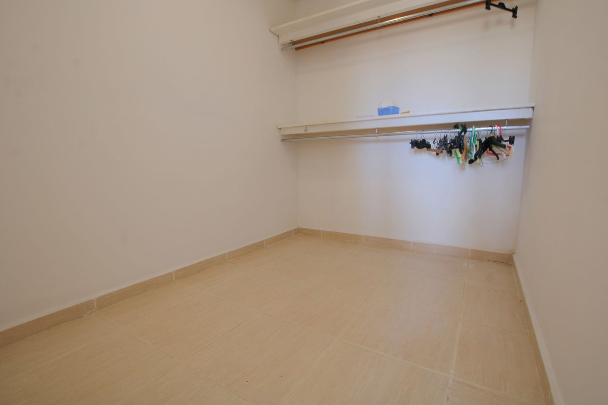 a3f5262561c64294bb1fd6924d90a166 - 48