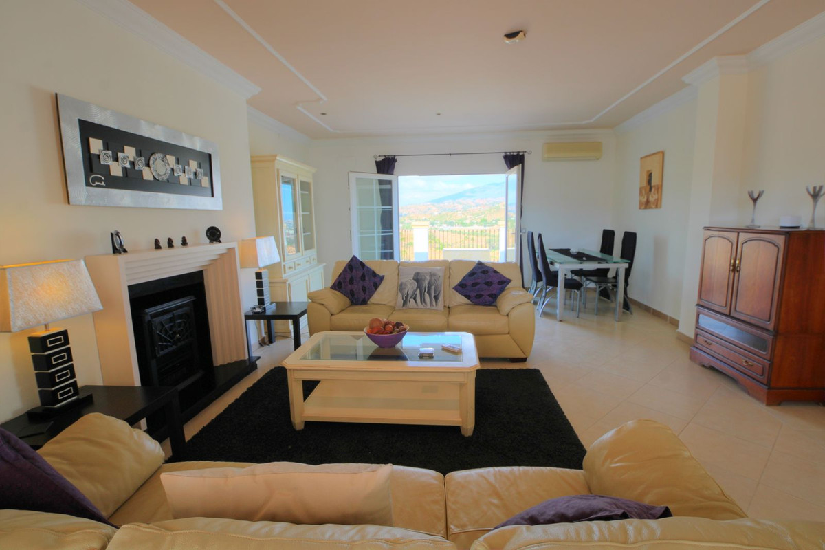 a3f5262561c64294bb1fd6924d90a166 - 9