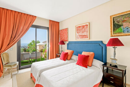 a43fd5077b49e75d5beac9a9a4f55020 - 20