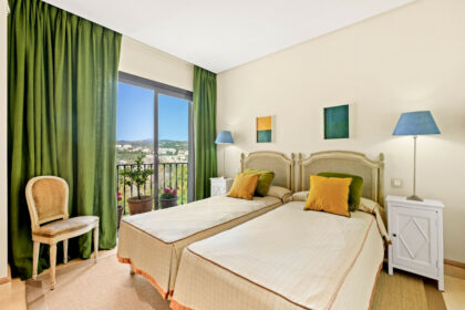 a43fd5077b49e75d5beac9a9a4f55020 - 22