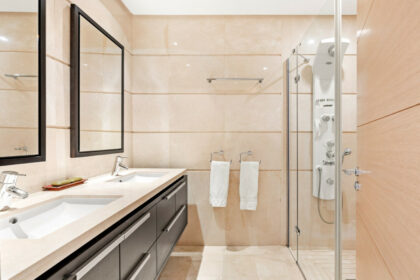 a43fd5077b49e75d5beac9a9a4f55020 - 23