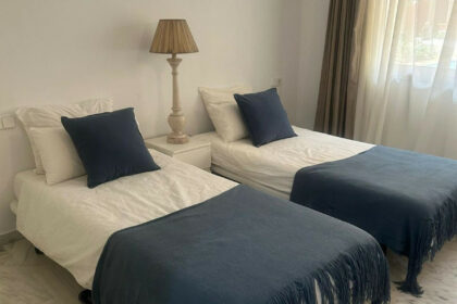 a4c3752a43bd219029e9b87aa1784645 - 13