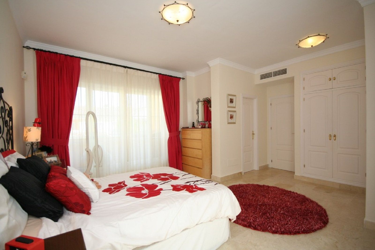 a584318a5254c2120ee7f0ab8cda9ce1 - 10