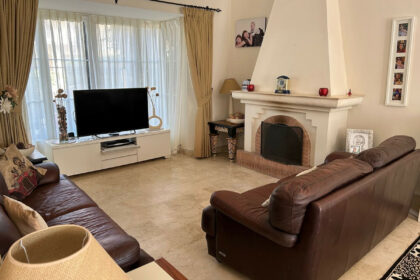 a584318a5254c2120ee7f0ab8cda9ce1 - 4