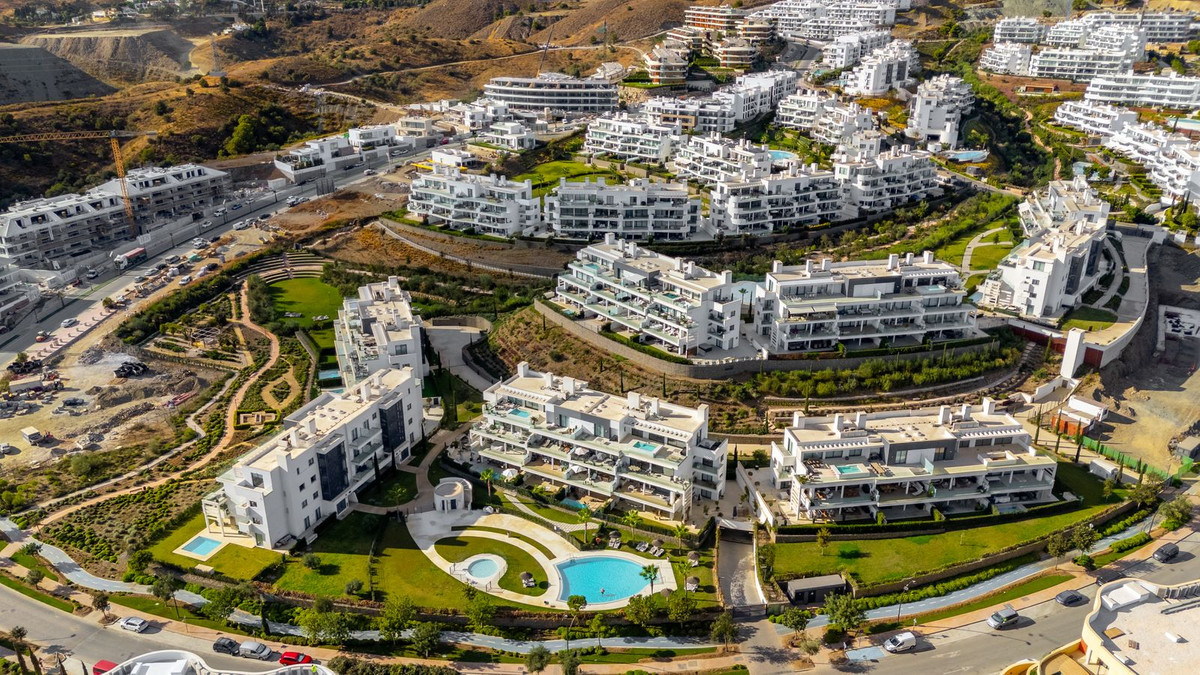 a66ac19f88393f503dc39835c95c36f7 - 30