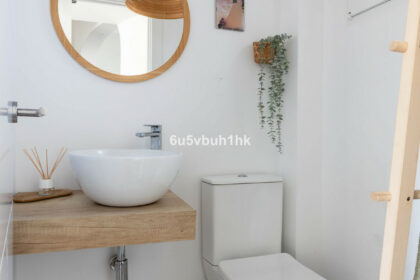 a6ea8c040e9a20275c70be18a4711657 - 11