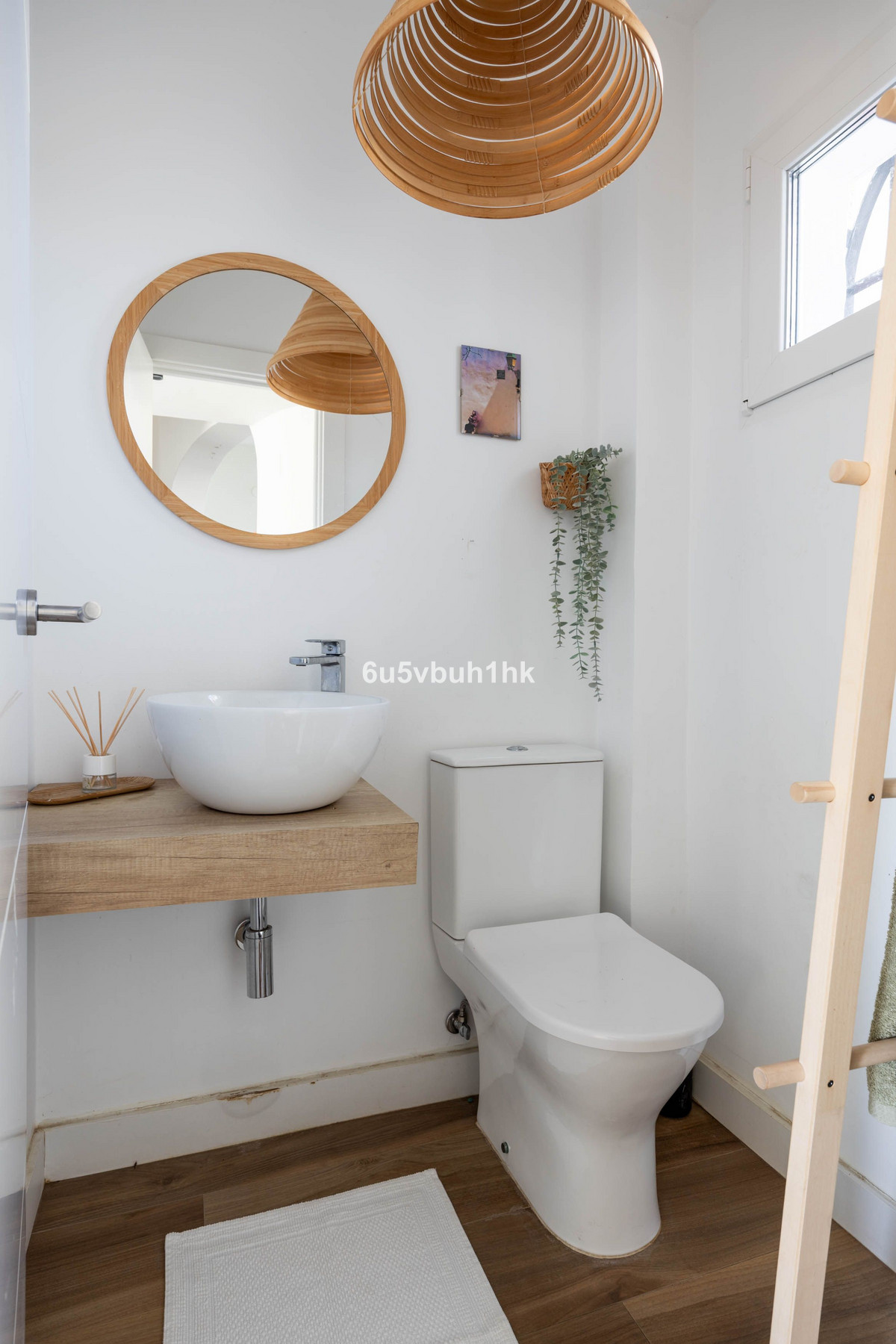 a6ea8c040e9a20275c70be18a4711657 - 11