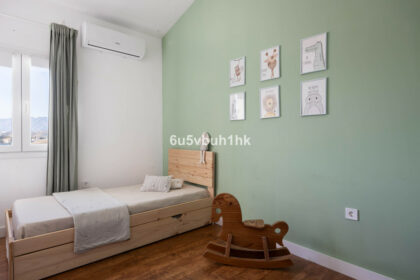 a6ea8c040e9a20275c70be18a4711657 - 24