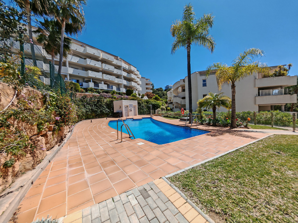 a9462e0a160de897926ec6e5f25b2f37 - 18