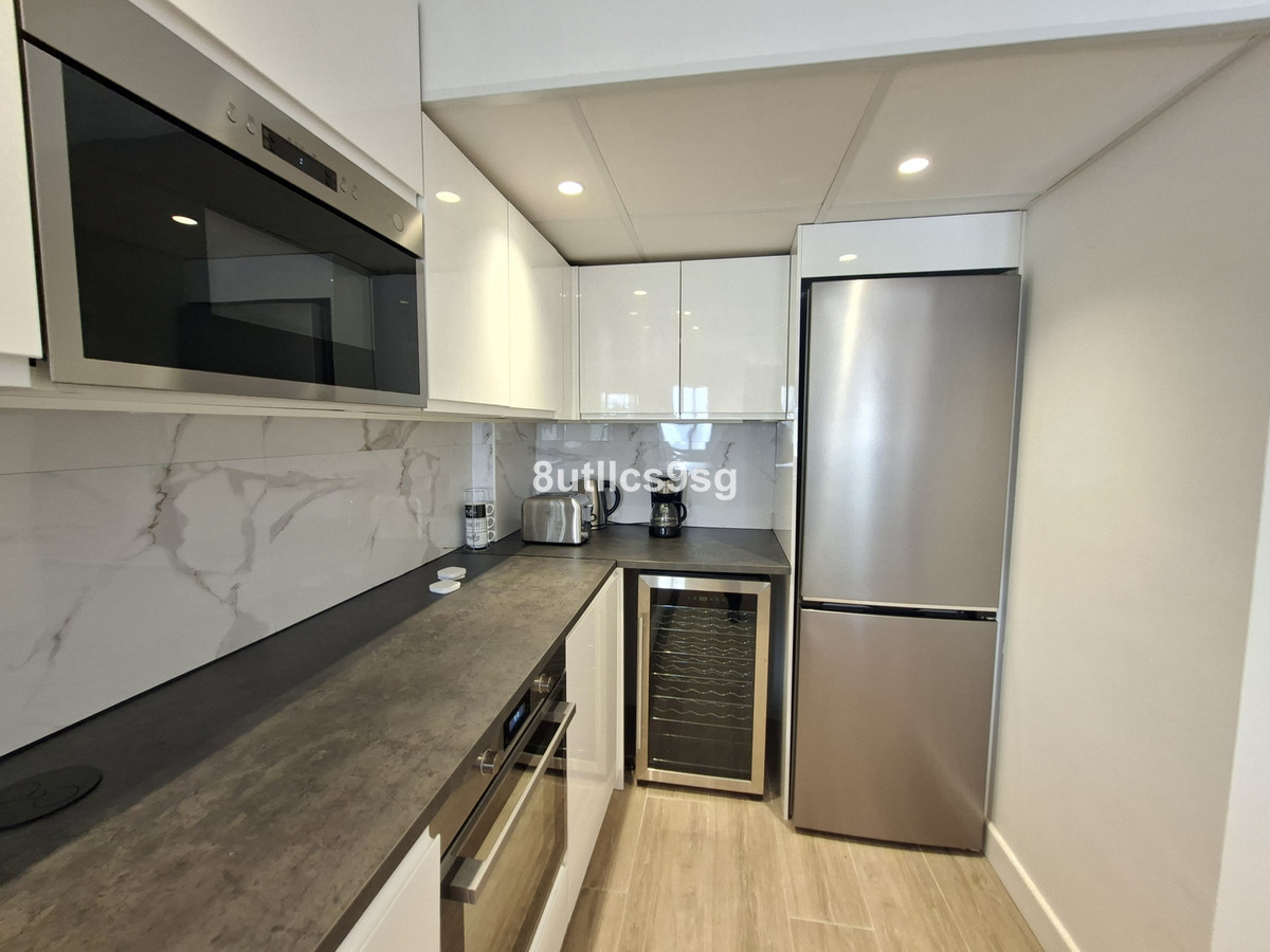 a9e170fa75d46dedffebca45ec2e2e0e - 19