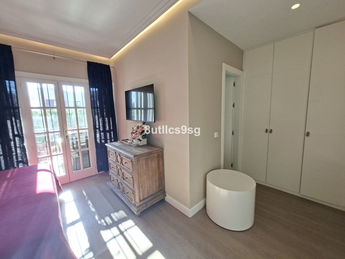 a9e170fa75d46dedffebca45ec2e2e0e - 25