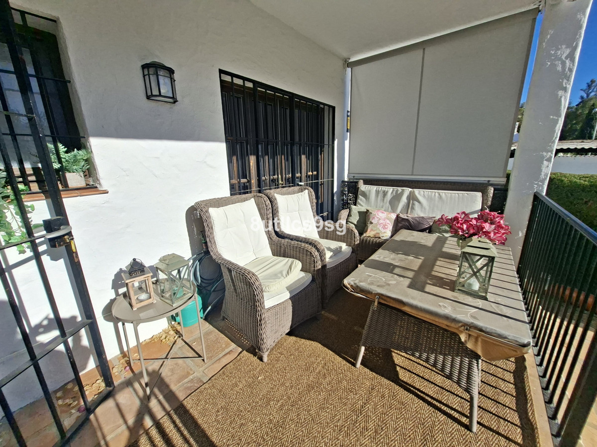 a9e170fa75d46dedffebca45ec2e2e0e - 38