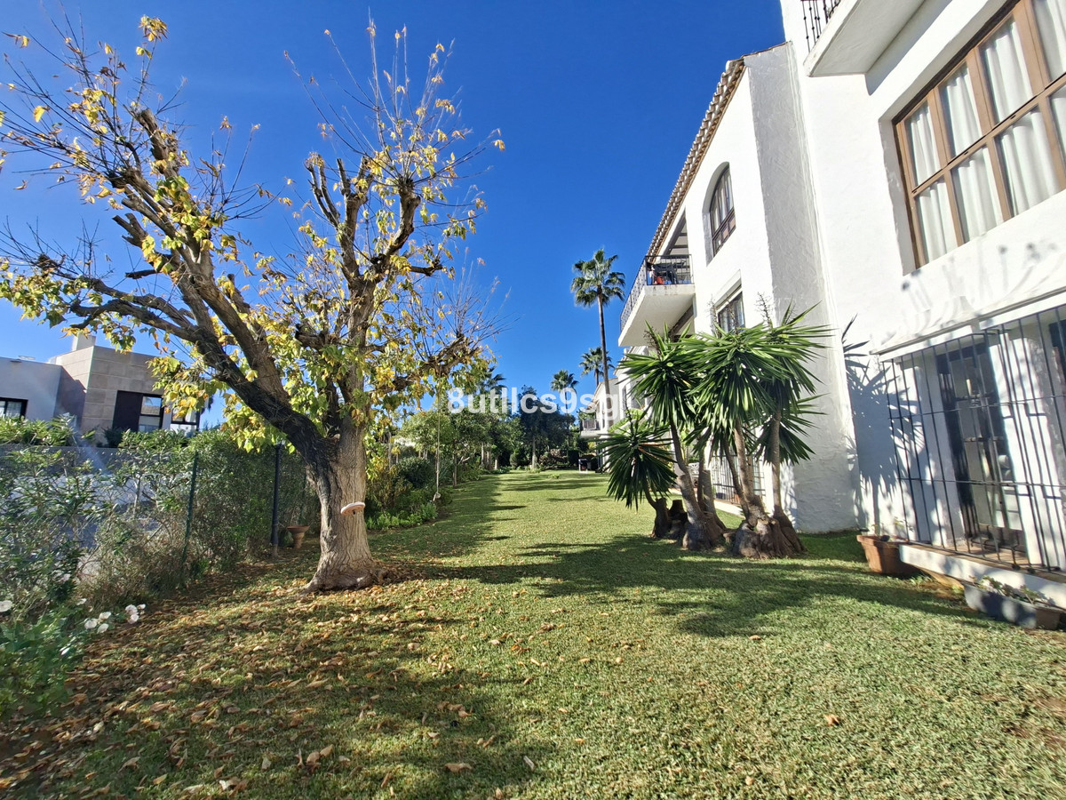 a9e170fa75d46dedffebca45ec2e2e0e - 42