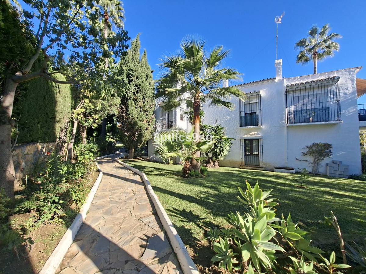 a9e170fa75d46dedffebca45ec2e2e0e - 46