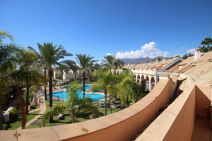 aa6f3628d51ac6f0b504f3e405b9b726 - 19