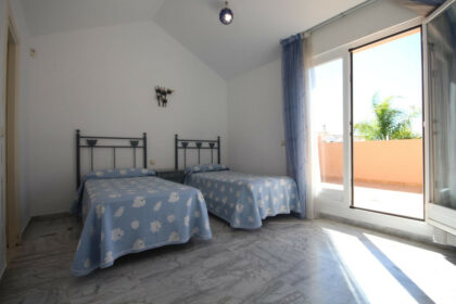 aa6f3628d51ac6f0b504f3e405b9b726 - 21