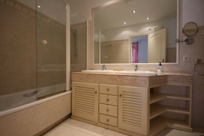 aa6f3628d51ac6f0b504f3e405b9b726 - 31