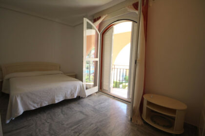 aa6f3628d51ac6f0b504f3e405b9b726 - 32