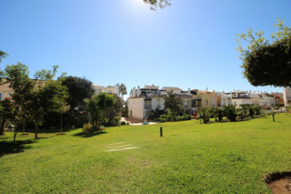 aa6f3628d51ac6f0b504f3e405b9b726 - 50