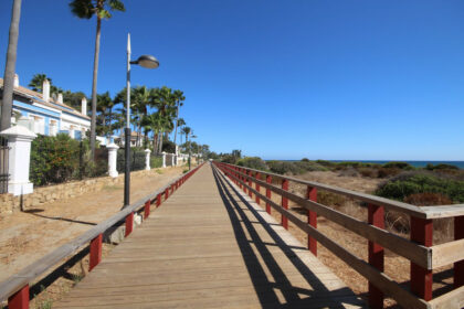 aa6f3628d51ac6f0b504f3e405b9b726 - 56