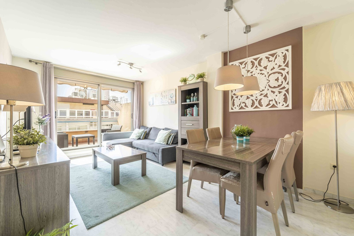 aaab17e53c91a8e1bbe725738da8d803 - 1