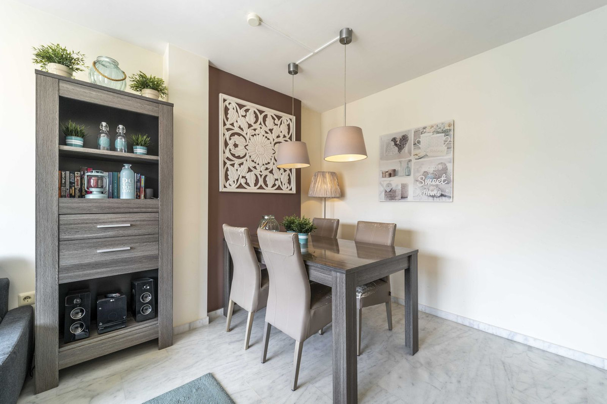 aaab17e53c91a8e1bbe725738da8d803 - 12