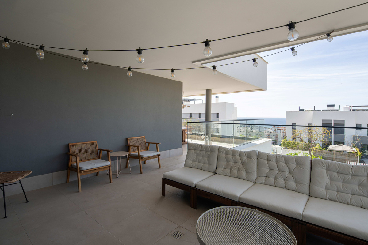 ab7858337054170ebebade6706ed9e4f - 18