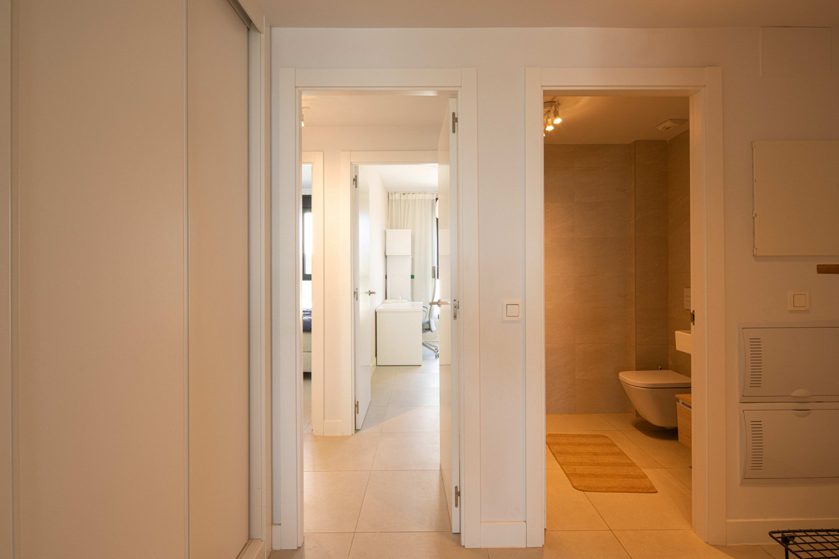 ab7858337054170ebebade6706ed9e4f - 21