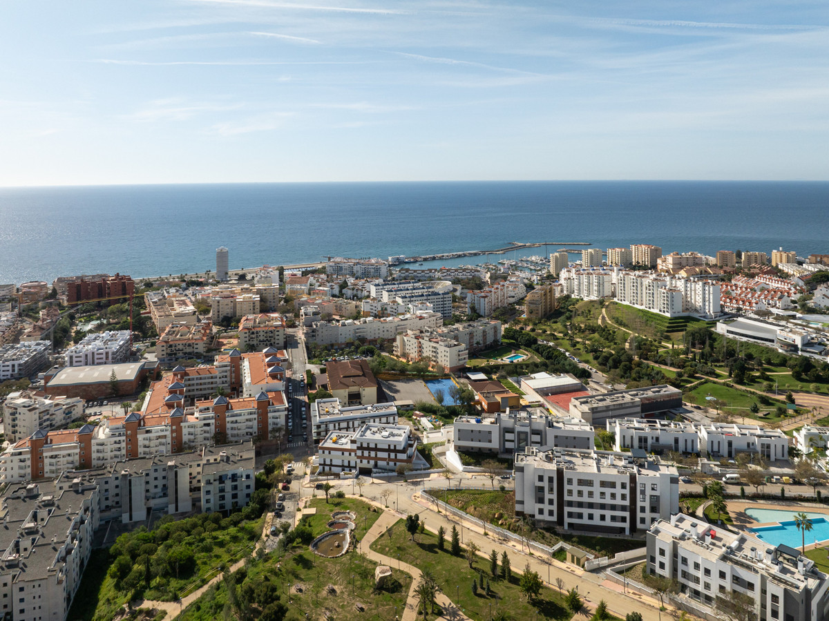 ab7858337054170ebebade6706ed9e4f - 35