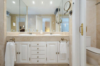 ac862e24201a09a3ca435ba3ee5396dc - 13