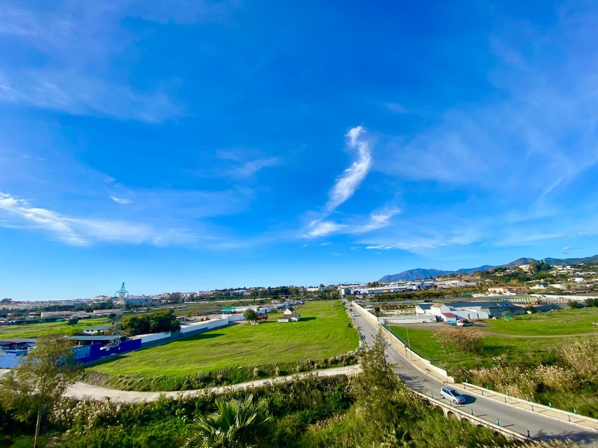 ad20113e932d171850d1b4d020d36feb - 17