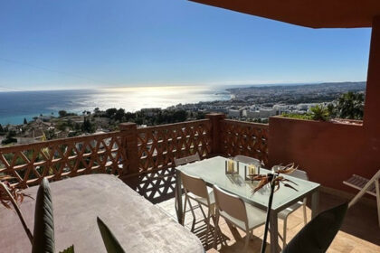 ae005308fad298afde948e5fe2a9b3e2 - 12