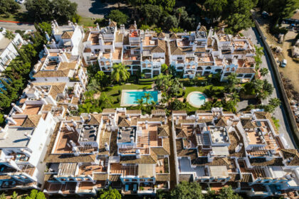 ae2e437b51b44167d4f74c324299326d - 25